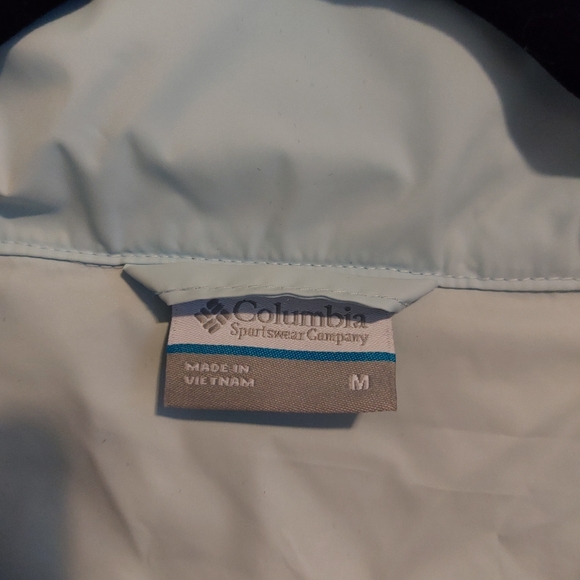 Women's Columbia Wind Breaker - Picture 4 of 4